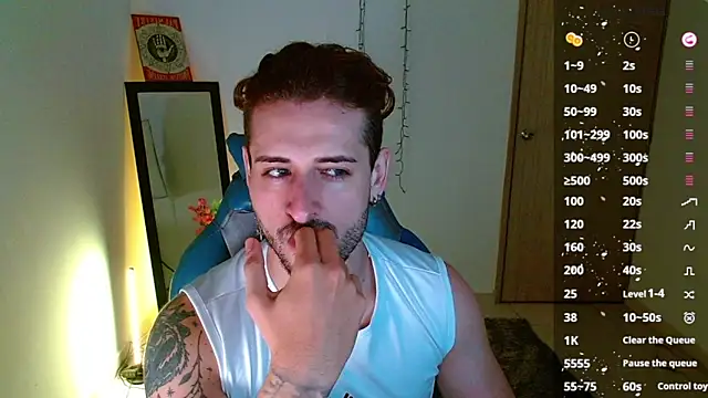 Snapshot of Ares_blue chatting on February 2025 10:43:02 AM Ares blue online show from February 2025 10:43:02 AM