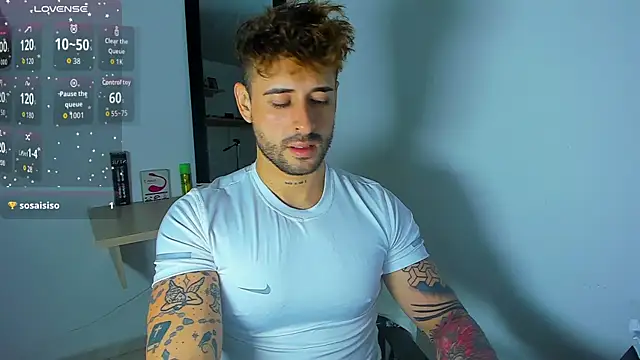 Snapshot of Ares_blue chatting on September 2025 12:18:01 PM Ares blue online show from September 2025 12:18:01 PM