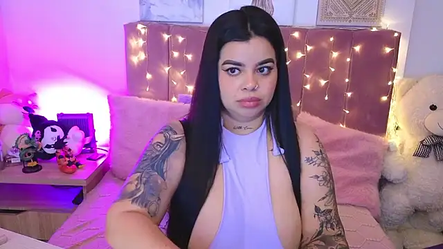 MiahJoness online show from March 2026 01:11:02 AM