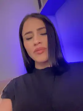 Snapshot of SarahhSmitth1 chatting on March 2025 02:06:02 AM SarahhSmitth1 online show from March 2025 02:06:02 AM