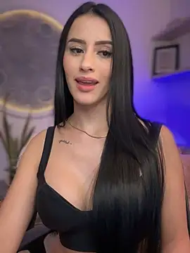 Snapshot of SarahhSmitth1 chatting on March 2025 04:05:02 AM SarahhSmitth1 online show from March 2025 04:05:02 AM