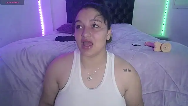 Laurenkenner  online show from May 2026 06:38:02 PM