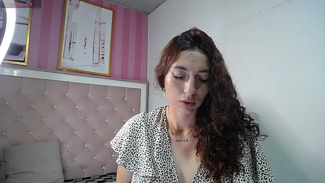 Snapshot of Tomoe_b chatting on December 2024 04:04:02 AM Tomoe b online show from December 2024 04:04:02 AM