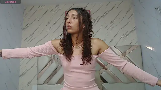 Snapshot of Tomoe_b chatting on January 2025 07:28:01 AM Tomoe b online show from January 2025 07:28:01 AM