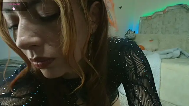 Snapshot of Tomoe_b chatting on October 2025 07:54:02 AM Tomoe b online show from October 2025 07:54:02 AM