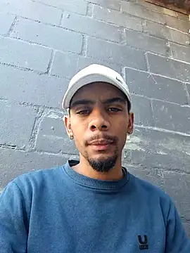 Snapshot of 29YOURZ_28_ chatting on September 2025 12:42:01 PM 29YOURZ 28 online show from September 2025 12:42:01 PM