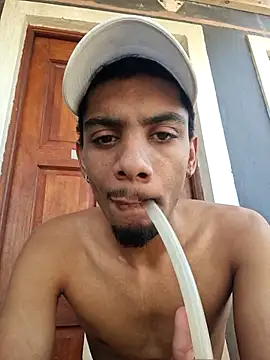 Snapshot of 29YOURZ_28_ chatting on October 2025 08:58:02 AM 29YOURZ 28 online show from October 2025 08:58:02 AM