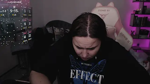 Snapshot of SexyWitch_666 chatting on October 2025 08:48:01 AM SexyWitch 666 online show from October 2025 08:48:01 AM