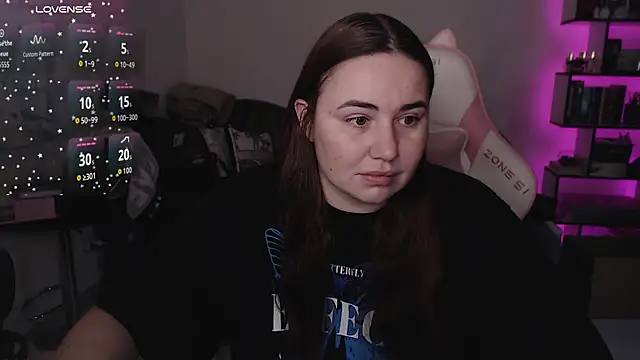 Snapshot of SexyWitch_666 chatting on November 2025 08:04:02 AM SexyWitch 666 online show from November 2025 08:04:02 AM