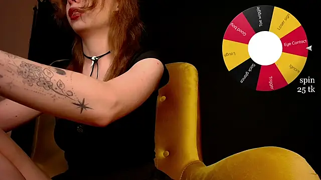 Snapshot of MisssLola chatting on December 2025 01:49:02 PM MisssLola online show from December 2025 01:49:02 PM