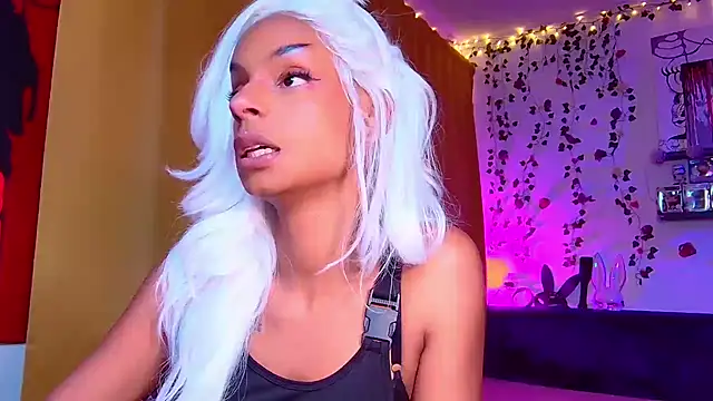 thegoddesschayenne online show from April 2026 07:19:01 PM