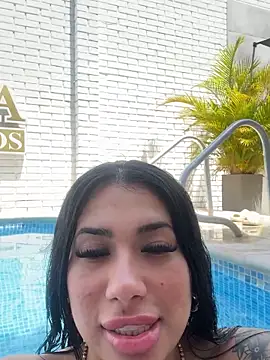 kiim taaylor online show from February 2025 04:10:02 PM