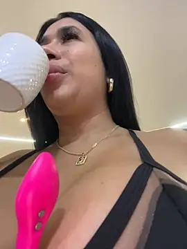 kiim taaylor online show from September 2025 01:03:01 PM