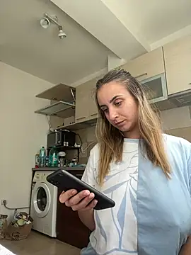 Daisyforyou online show from December 2024 10:45:02 AM