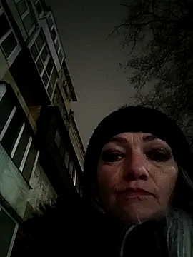 SweetLeila40 online show from November 2025 06:18:01 PM