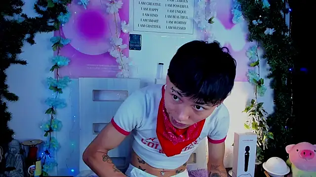 Snapshot of juniior_2311_ chatting on January 2025 10:08:02 PM juniior 2311  online show from January 2025 10:08:02 PM