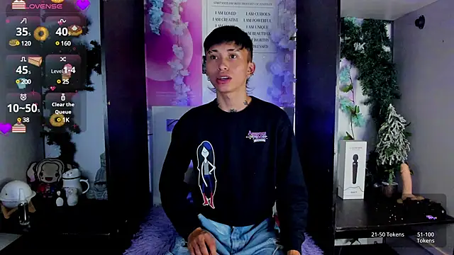 Snapshot of juniior_2311_ chatting on February 2025 09:38:02 PM juniior 2311  online show from February 2025 09:38:02 PM