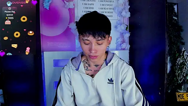 Snapshot of juniior_2311_ chatting on February 2025 12:24:01 AM juniior 2311  online show from February 2025 12:24:01 AM