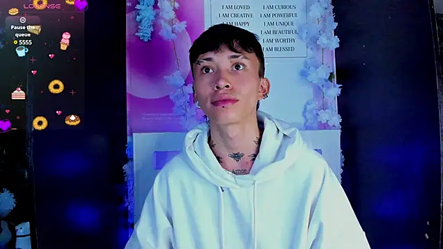 Snapshot of juniior_2311_ chatting on February 2025 07:28:02 PM juniior 2311  online show from February 2025 07:28:02 PM