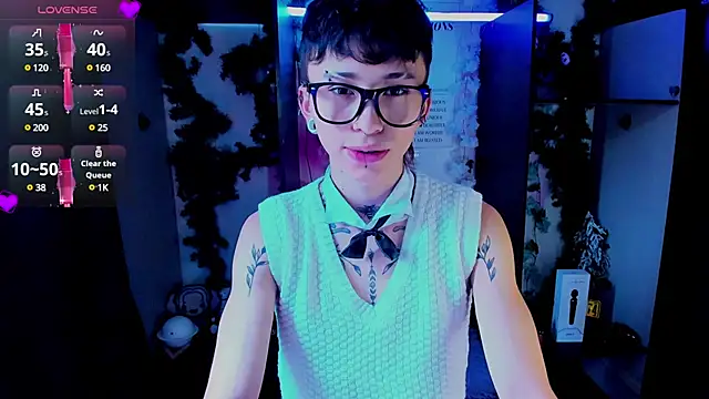 Snapshot of juniior_2311_ chatting on February 2025 04:22:01 PM juniior 2311  online show from February 2025 04:22:01 PM