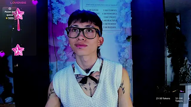 Snapshot of juniior_2311_ chatting on February 2025 07:27:01 PM juniior 2311  online show from February 2025 07:27:01 PM