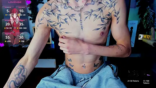 Snapshot of juniior_2311_ chatting on March 2025 03:40:01 PM juniior 2311  online show from March 2025 03:40:01 PM