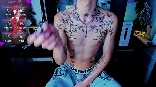 Snapshot of juniior_2311_ chatting on March 2025 06:45:02 PM juniior 2311  online show from March 2025 06:45:02 PM