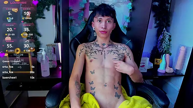 Snapshot of juniior_2311_ chatting on March 2025 06:09:01 PM juniior 2311  online show from March 2025 06:09:01 PM