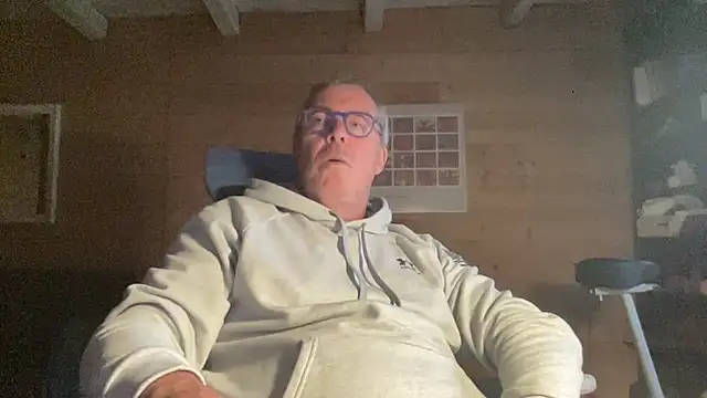 Snapshot of lelohop chatting on October 2025 08:15:02 AM lelohop online show from October 2025 08:15:02 AM