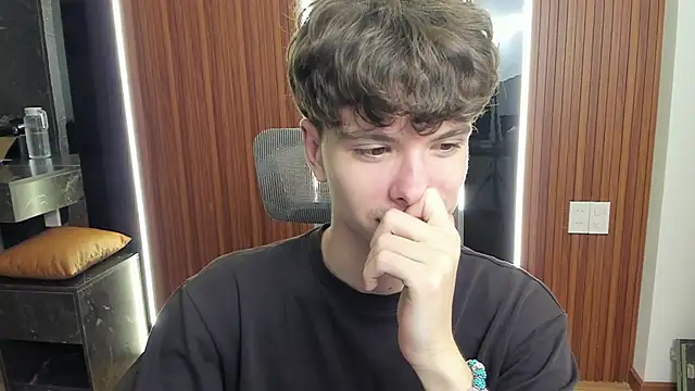 calvin love you online show from April 2026 05:17:01 PM