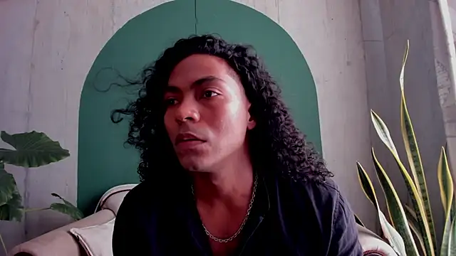 noah jones   online show from November 2025 06:29:01 PM