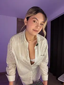 Odett  online show from February 2026 12:18:02 AM