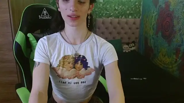 BurningVenus12 online show from April 2026 04:15:01 PM