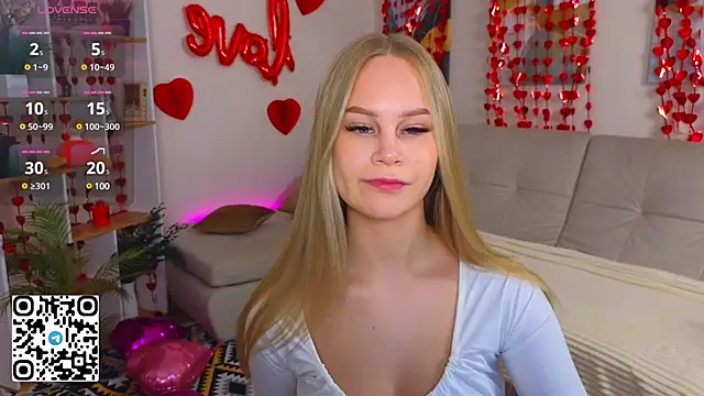 CassieMurr online show from February 2025 06:18:01 AM