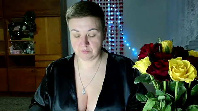 Annet1912 online show from February 2025 06:27:02 PM