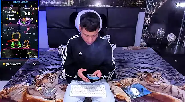 Snapshot of salvadorgomezx chatting on December 2024 06:00:01 AM salvadorgomezx online show from December 2024 06:00:01 AM