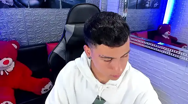 Snapshot of salvadorgomezx chatting on December 2024 08:00:01 PM salvadorgomezx online show from December 2024 08:00:01 PM