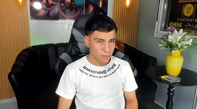 Snapshot of salvadorgomezx chatting on January 2025 12:14:02 AM salvadorgomezx online show from January 2025 12:14:02 AM