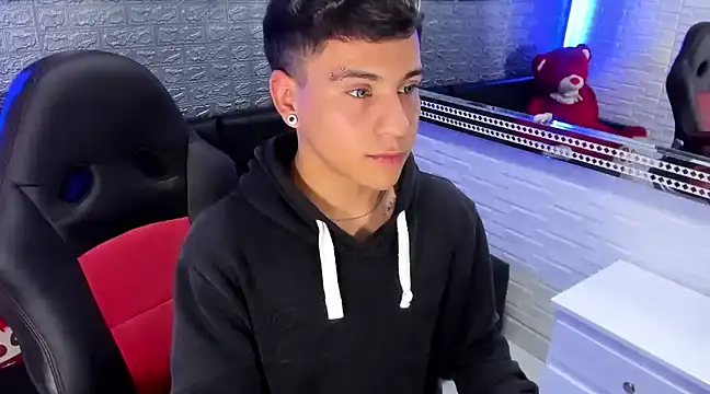 Snapshot of salvadorgomezx chatting on February 2025 11:07:02 AM salvadorgomezx online show from February 2025 11:07:02 AM