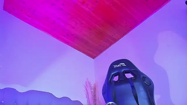 Tahiraa  online show from October 2025 01:34:01 PM