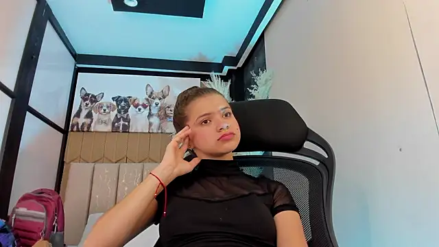PaigeJayden online show from March 2026 09:20:01 PM