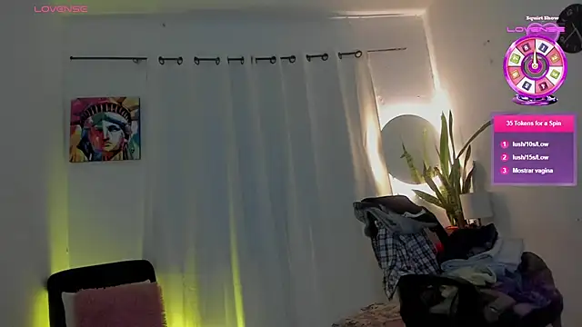 Snapshot of Sophie_sweett19 chatting on February 2026 04:42:01 AM Sophie sweett19 online show from February 2026 04:42:01 AM