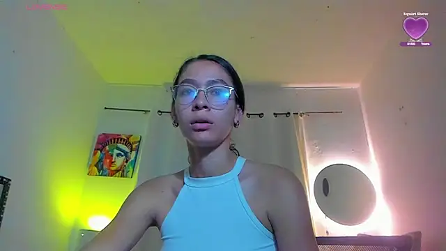 Snapshot of Sophie_sweett19 chatting on April 2026 01:55:01 AM Sophie sweett19 online show from April 2026 01:55:01 AM