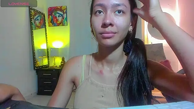 Snapshot of Sophie_sweett19 chatting on April 2026 06:30:02 PM Sophie sweett19 online show from April 2026 06:30:02 PM