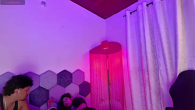 Horny tgn online show from April 2026 06:34:01 PM