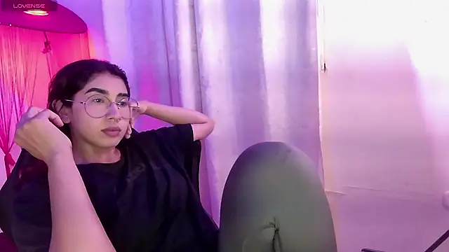 Horny tgn online show from May 2026 06:04:01 PM
