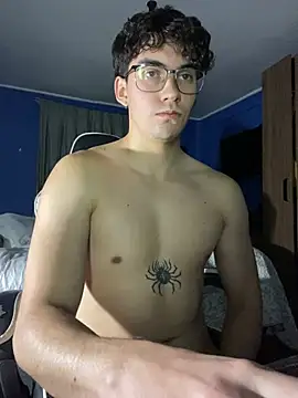 Snapshot of clguyy chatting on March 2026 06:46:02 AM clguyy online show from March 2026 06:46:02 AM