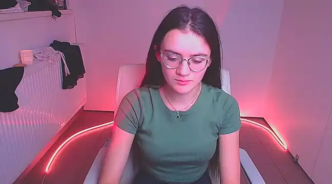 Snapshot of Josephine_jo chatting on December 2024 04:56:01 AM Josephine jo online show from December 2024 04:56:01 AM