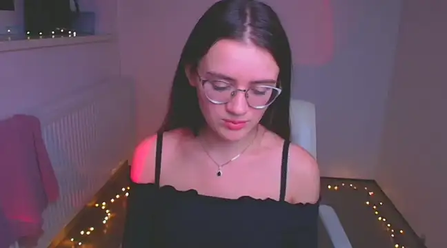 Snapshot of Josephine_jo chatting on January 2025 11:12:01 PM Josephine jo online show from January 2025 11:12:01 PM