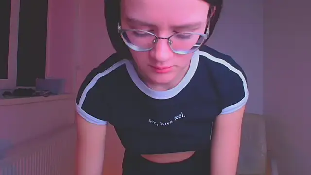 Snapshot of Josephine_jo chatting on January 2025 11:24:01 PM Josephine jo online show from January 2025 11:24:01 PM